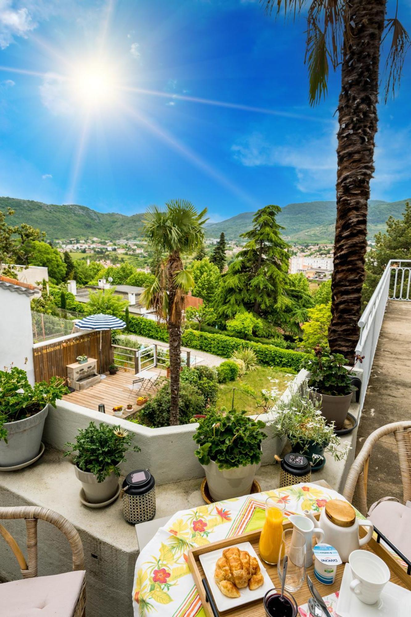 بريفاس La Maison Jaffran, Suite En Ville المظهر الخارجي الصورة